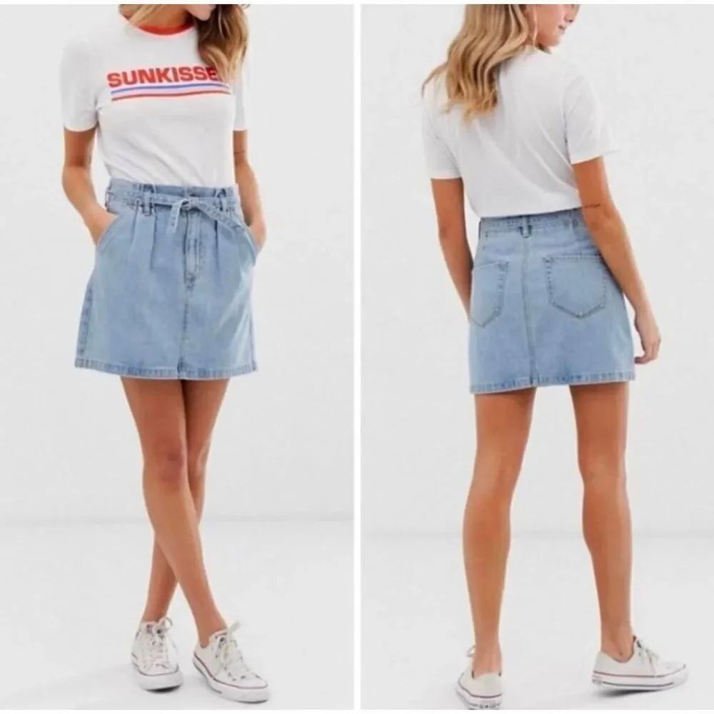 Hollister Light Wash Paper Bag WaistโDenim Mini Skirt Sz. 5 / 27